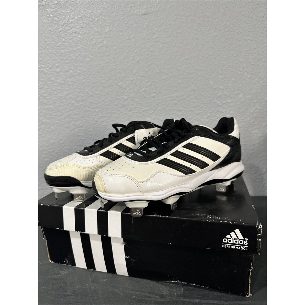NIB Adidas Abbot Pro Metal 2 Metal Spike Softball Shoes White/Black‎  Sz 5 1/2